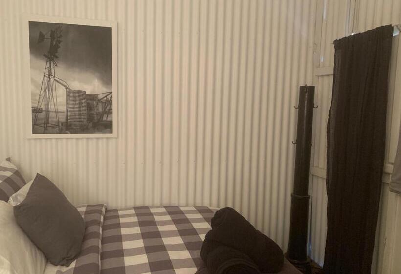 스탠다드 룸, Evanston Station