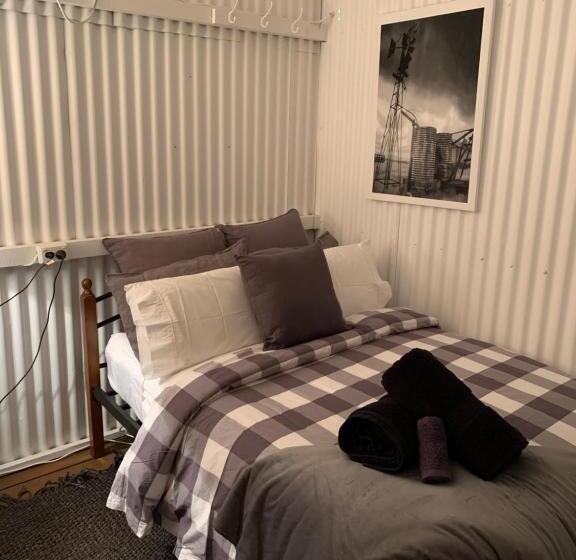 스탠다드 룸, Evanston Station