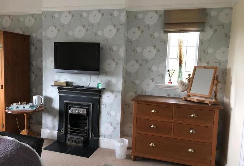 غرفة قياسية سرير كينج, Grange House Bed & Breakfast