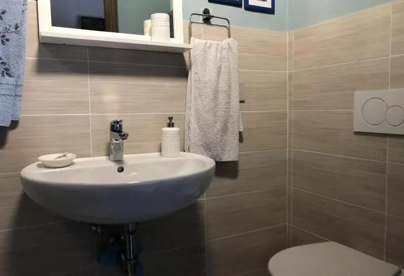 Standard room with outdoor bath, La Casa Di Pietro