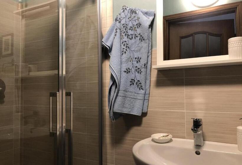 غرفة قياسية مع حمام خارجي, La Casa Di Pietro