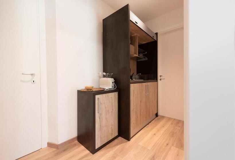 Chambre Standard Individuelle, Le Due Torri