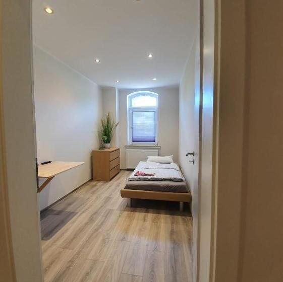 スタンダードシングルルーム, Zimmervermietung Lannik