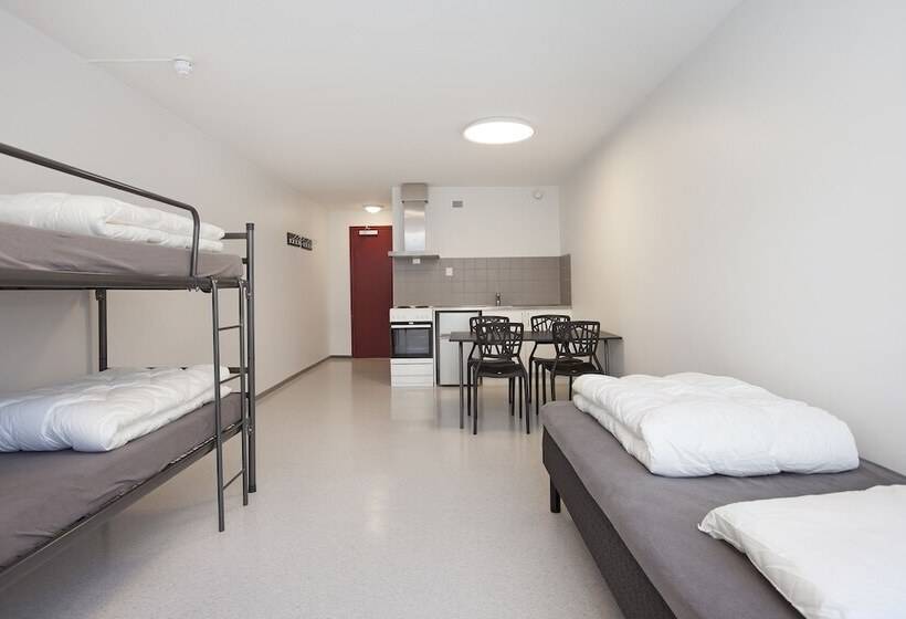 标准三人间, Anker Hostel