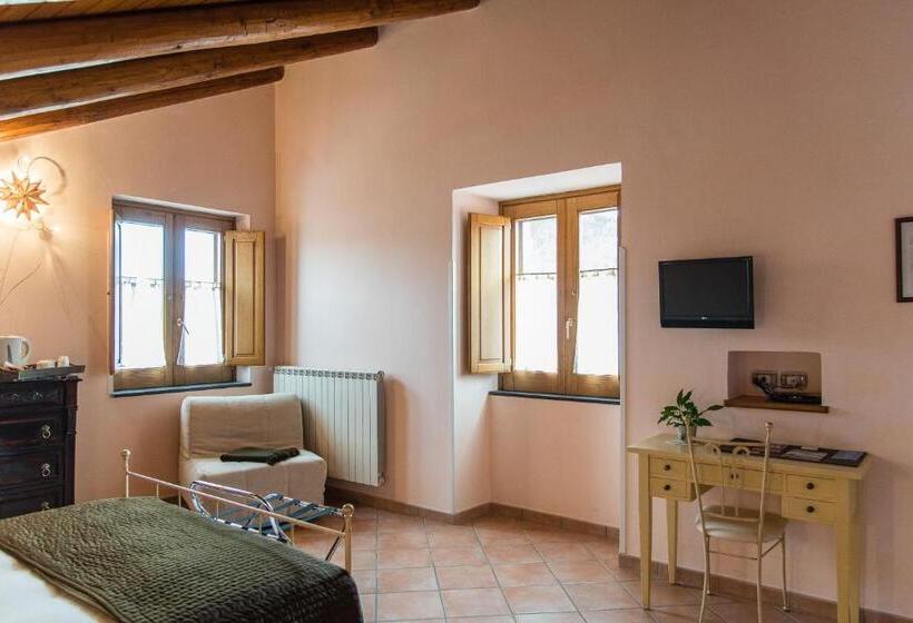 Четырехместный Номер Стандарт, B&b Beata Solitudo