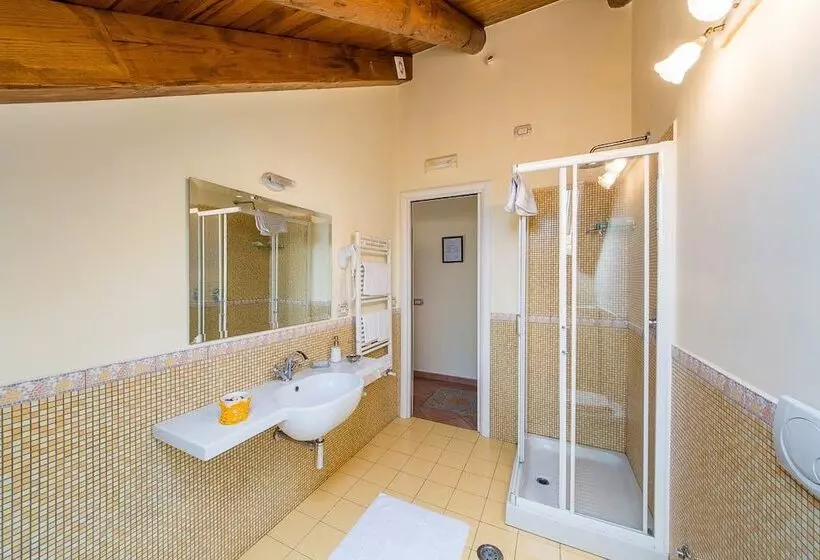 Standard Kolmen Hengen Huone, B&b Beata Solitudo