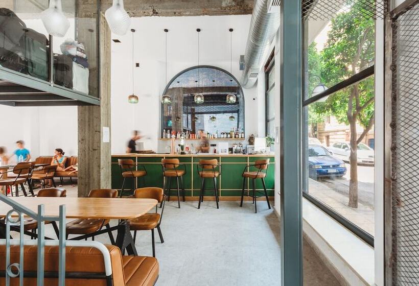 Capsule, Athens Backpackers