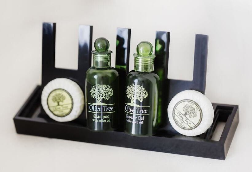 バルコニー付きスタンダードステューディオ, Athens Backpackers