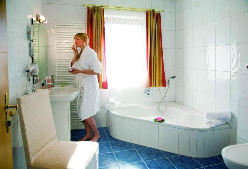 コンフォートルーム, Alpenresidenz Adler