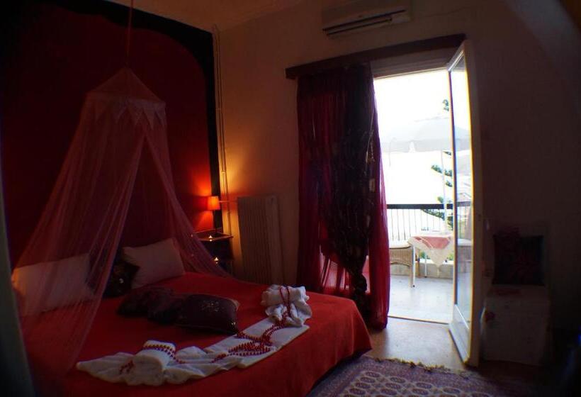 اتاق استاندارد با چشمانداز دریا, Anatoli