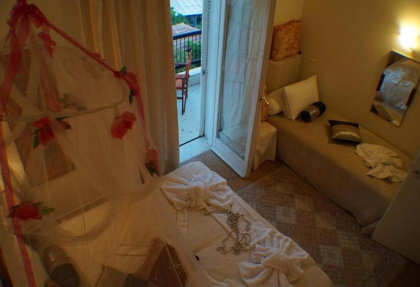 Triple Room Sea View, Anatoli