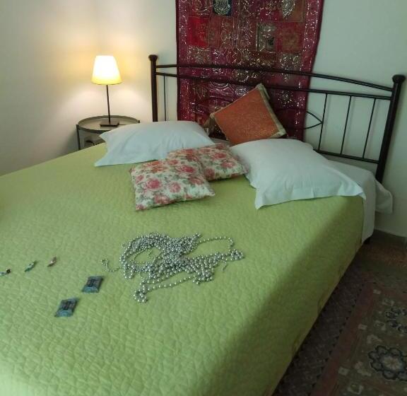 اتاق استاندارد با چشمانداز کوهستان, Anatoli