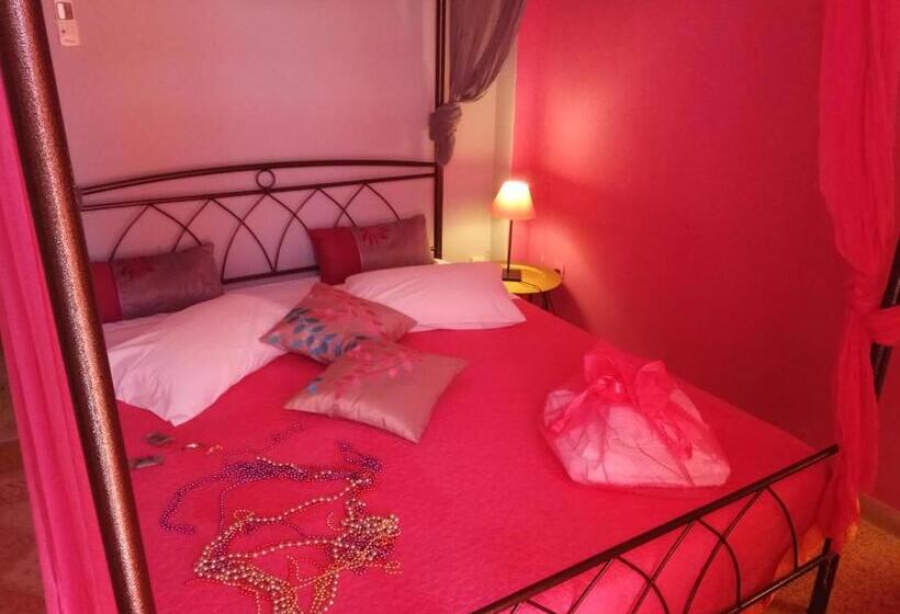 اتاق استاندارد با چشمانداز کوهستان, Anatoli