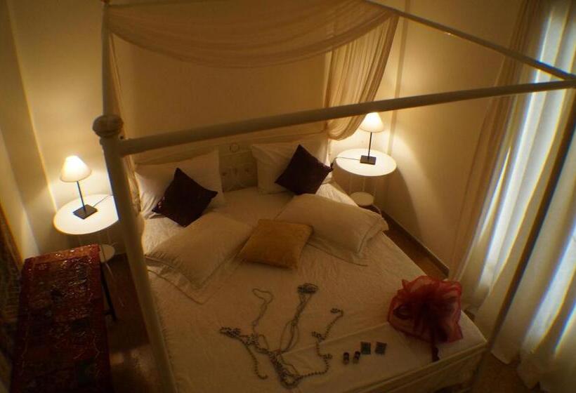 اتاق استاندارد با چشمانداز دریا, Anatoli