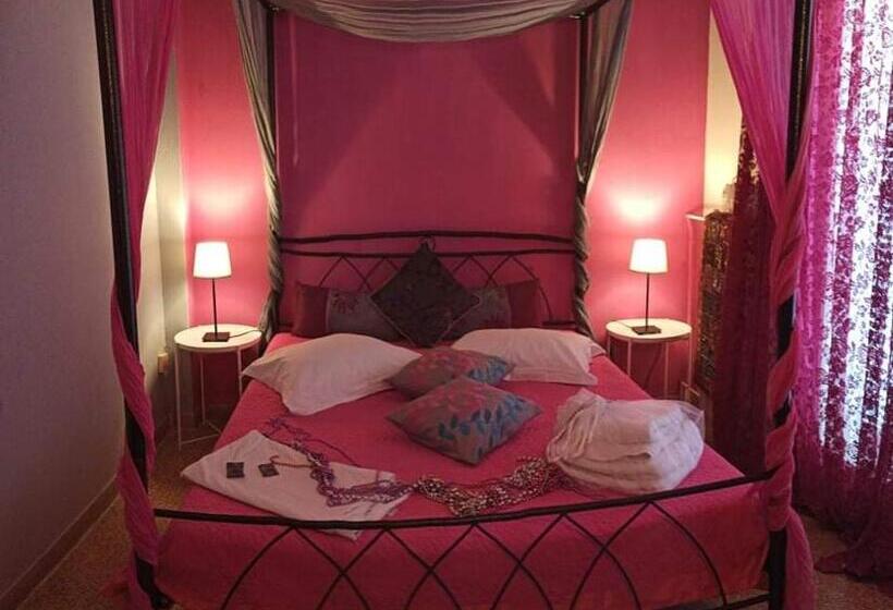 اتاق استاندارد با چشمانداز دریا, Anatoli