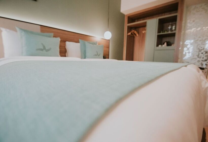 اتاق اجرایی, Catalina Plaza Sostenible