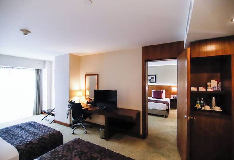غرفة قياسية, Crowne Plaza Istanbul Harbiye, An Ihg