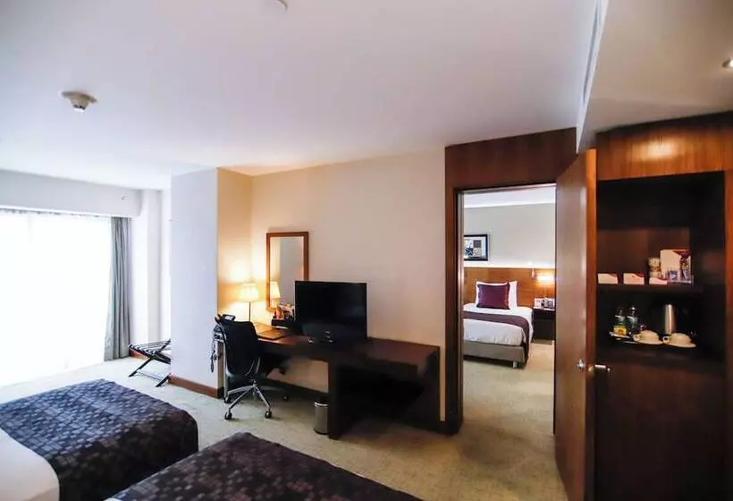 スタンダードルーム, Crowne Plaza Istanbul Harbiye, An Ihg