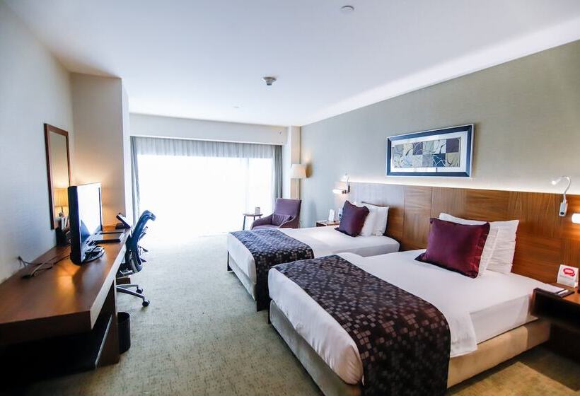 غرفة بريميوم, Crowne Plaza Istanbul Harbiye, An Ihg