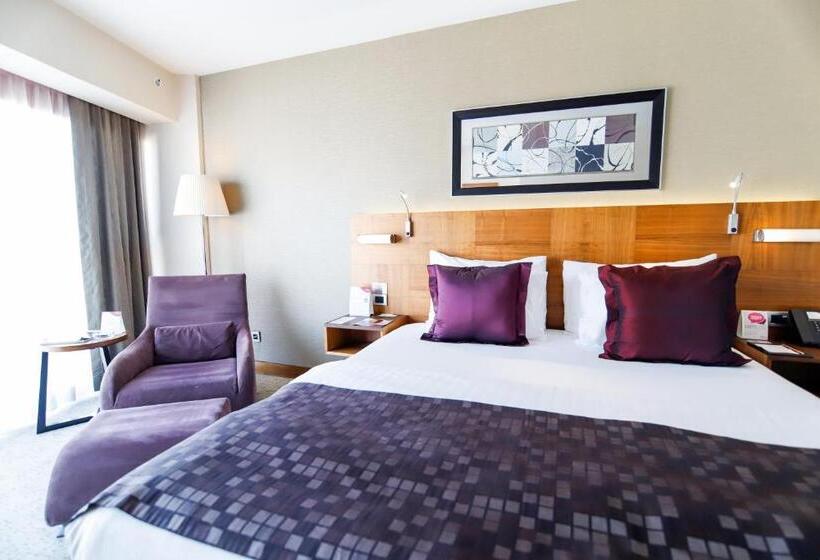 غرفة قياسية, Crowne Plaza Istanbul Harbiye, An Ihg
