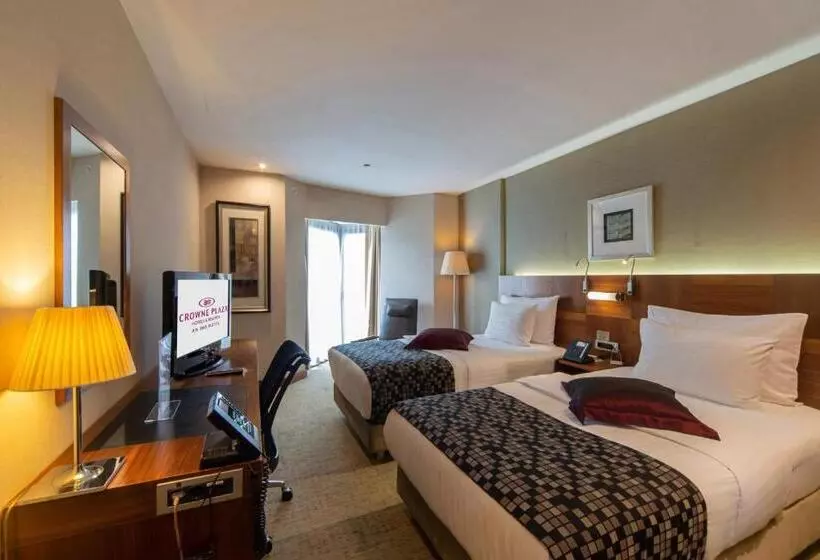 スタンダードルーム, Crowne Plaza Istanbul Harbiye, An Ihg