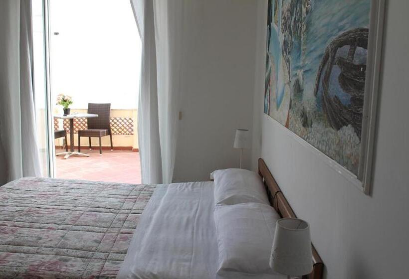 اتاق سوپریور با چشمانداز دریا, Esperia