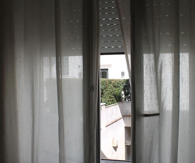 اتاق استاندارد چهار تخته, Esperia