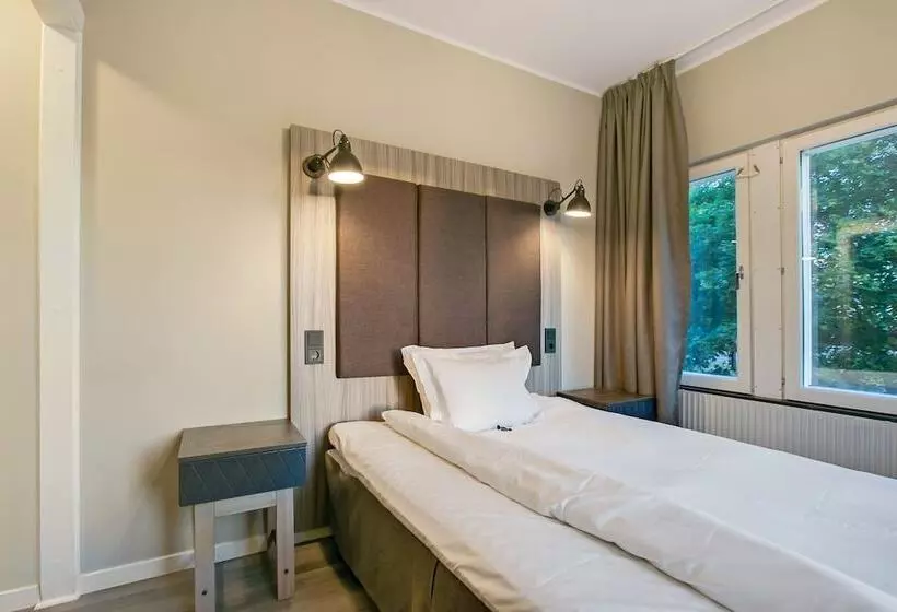 シングルベーシックルーム, First Hotel Brommaplan