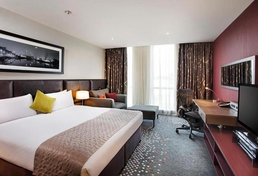프리미엄 룸, Holiday Inn Bristol City Centre, An Ihg