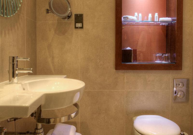 キングサイズベッドのスイートルーム, Indigo Glasgow, An Ihg