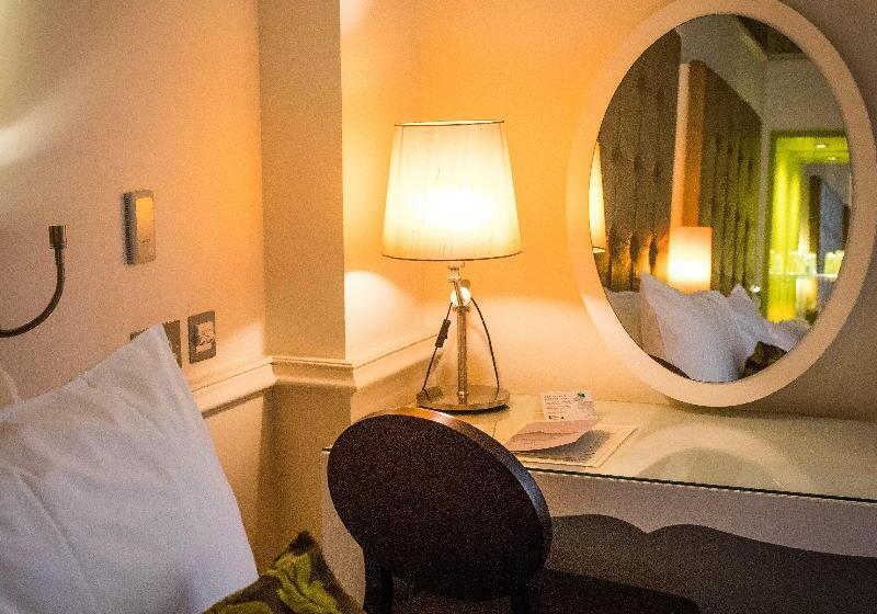 キングサイズベッドのスーペリアルーム, Indigo Glasgow, An Ihg