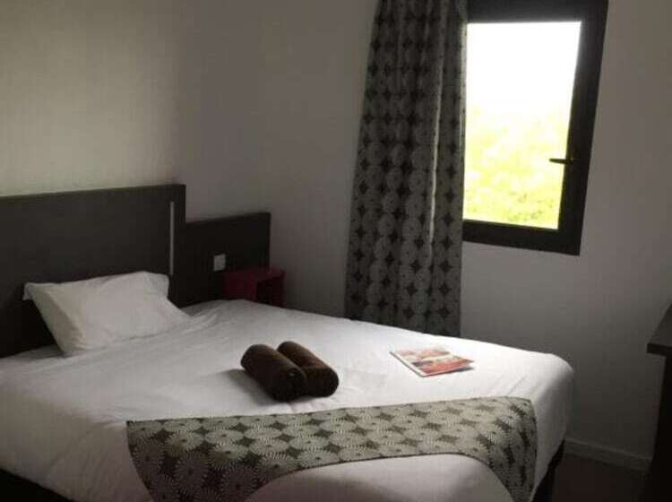 Номер Стандарт, Kyriad Direct La Rochelle Aytré