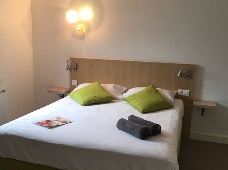 Номер Стандарт, Kyriad Direct La Rochelle Aytré