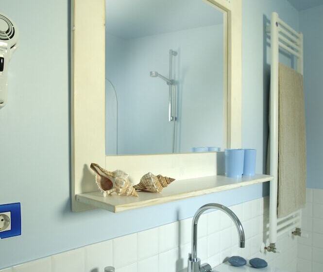 オーシャンビュースタンダードルームバルコニー付き, Lamorosa