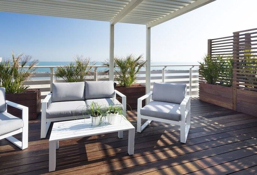 オーシャンビュースーペリアールーム, Lamorosa