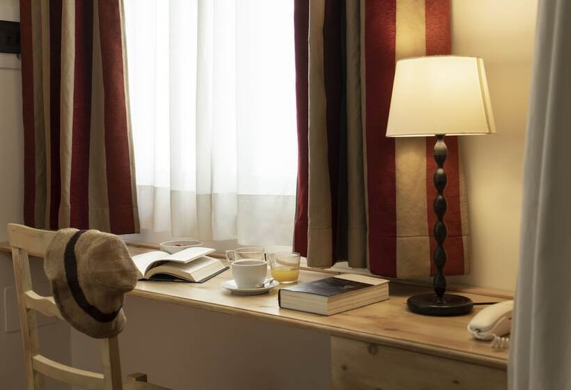 スタンダードトリプルルーム, Lamorosa