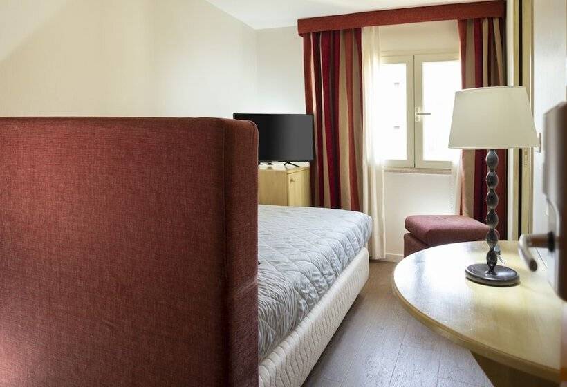 エコノミーシングルルーム, Lamorosa