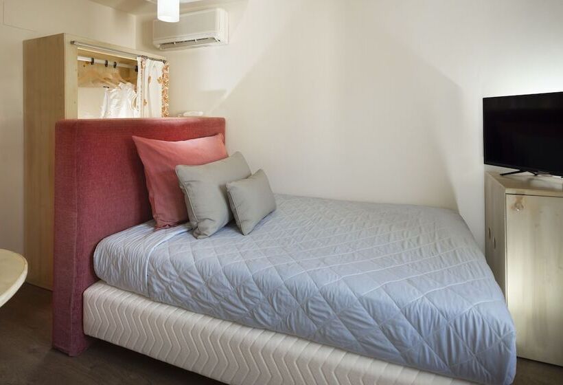 エコノミーシングルルーム, Lamorosa