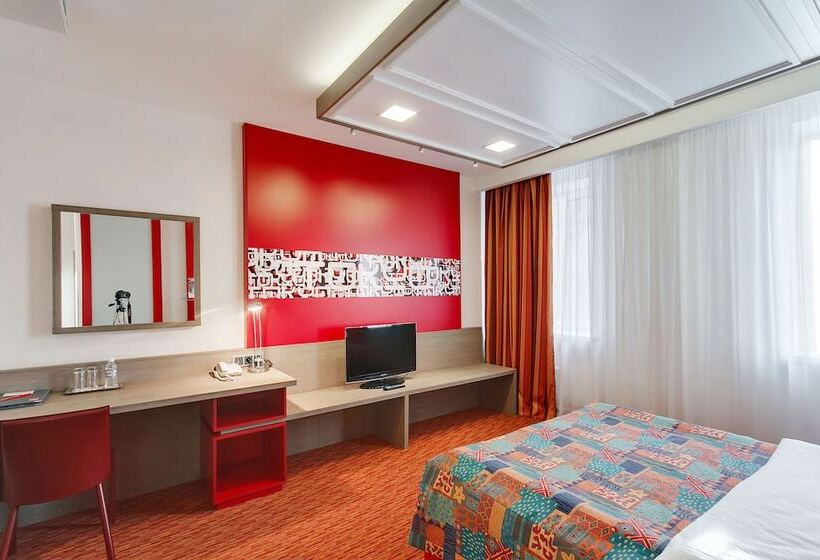 スーペリアールーム, Red Stars