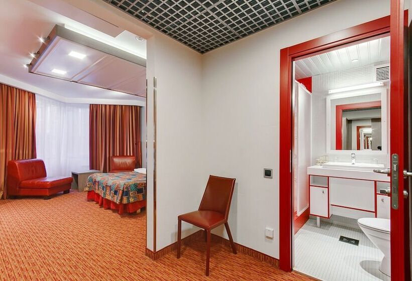 デラックスルーム, Red Stars