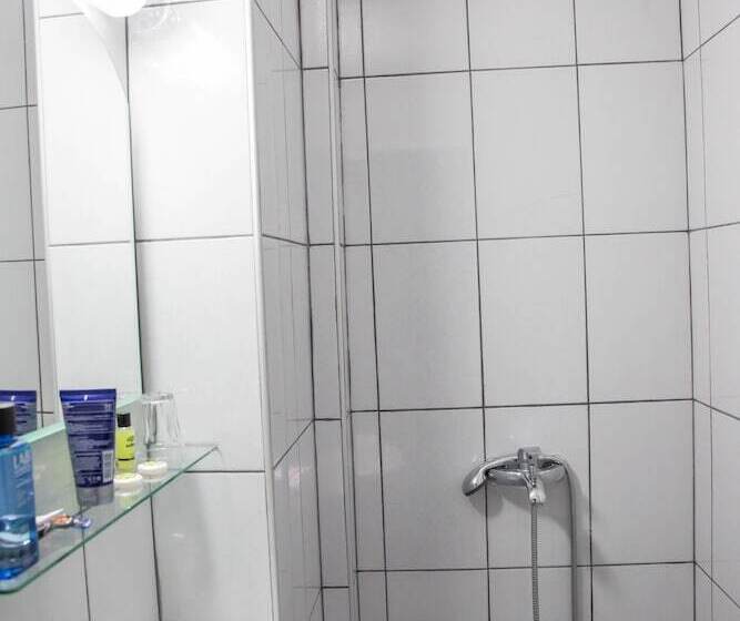 غرفة قياسية, Tempi