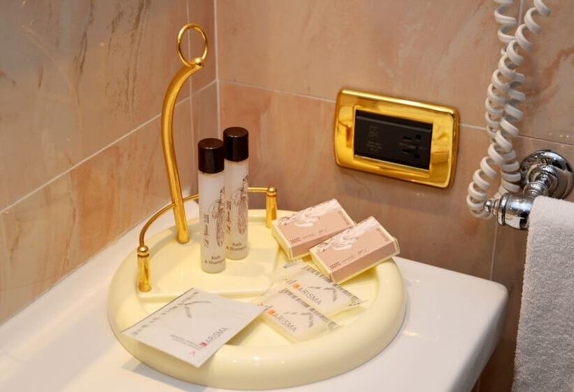 חדר סטנדרט לשלושה, Afrodite Boutique