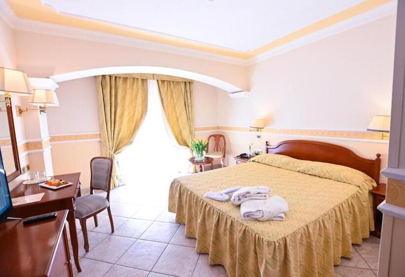 חדר סופריור, Afrodite Boutique