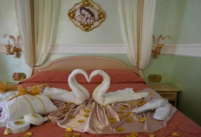 חדר סופריור, Afrodite Boutique