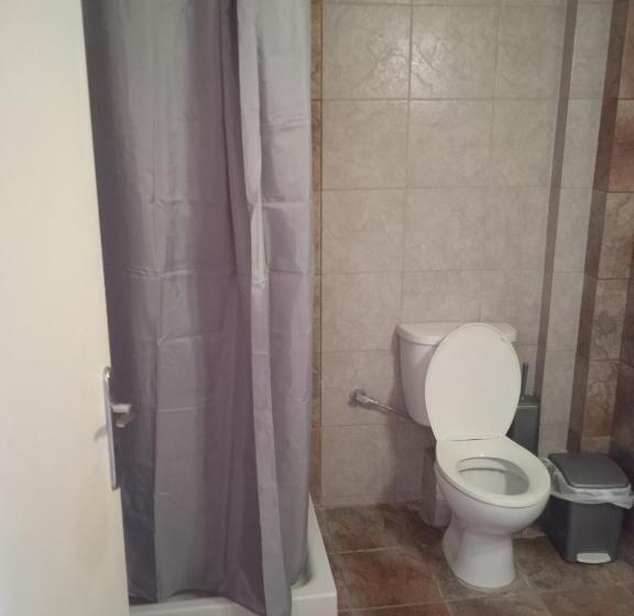 חדר סטנדרט לשלושה עם מרפסת, Villa Constantsia