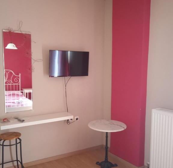 חדר סטנדרט לשלושה עם מרפסת, Villa Constantsia