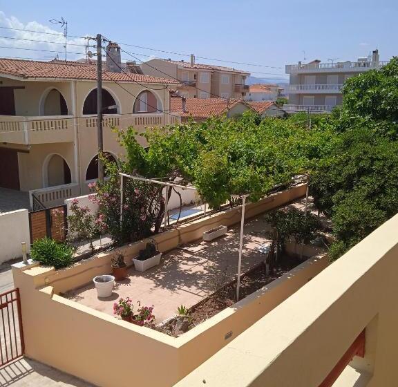 דירת שני חדרים, Villa Constantsia