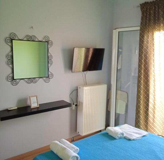 סטודיו משפחתי, Villa Constantsia