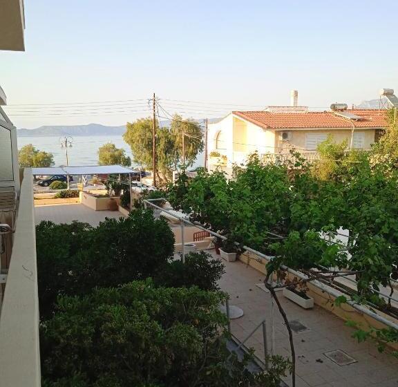 חדר דלוקס צדדי נוף לים, Villa Constantsia