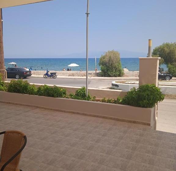 Студия Стандарт Вид на Море, Villa Constantsia